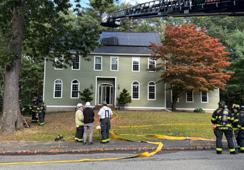 プランク・ビジョン・システムズマールボロの火災でソーラーパネル・アレイに推定1TP4.5万ドルの被害