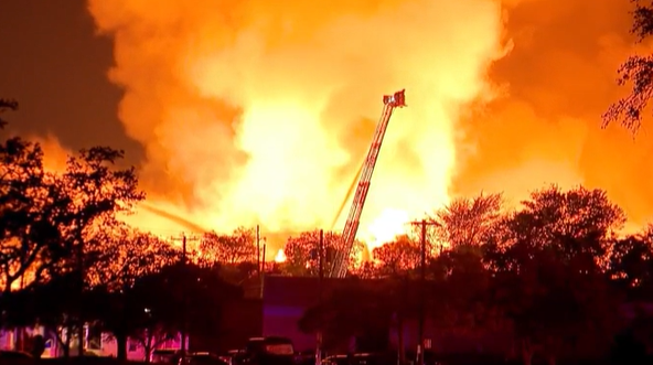 
Planck Vision Systems: Dallas Warehouse Fire Causes Estimated Loss of $1 Million, Spreading to Six Buildings
