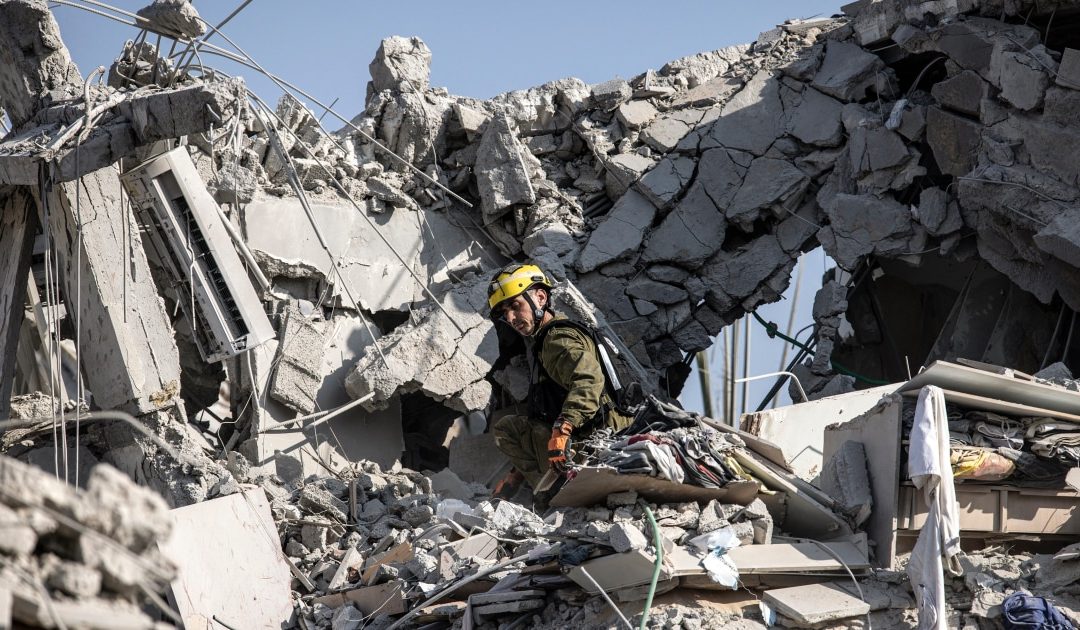 Live updates: Waves of airstrikes in Iran and Israel as exchange of fire enters second day – NBC News