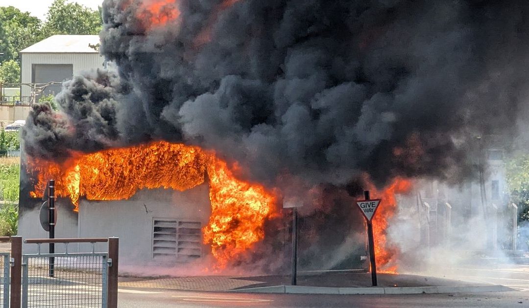 Huge electrical fire breaks out near Wincanton McDonald's – Somerset Live